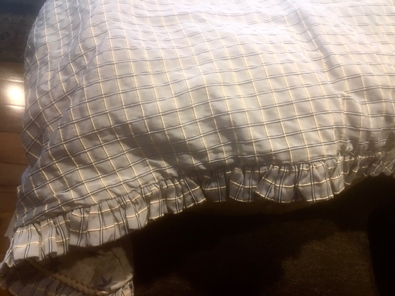 Baby comforter and bumper