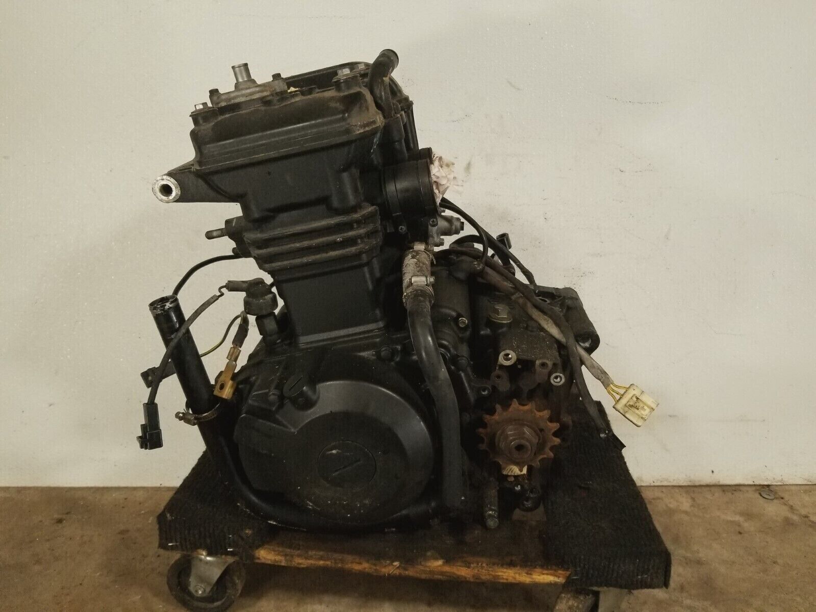 08-12 Kawasaki EX250 Ninja 250 Engine Motor Complete 08-12 Kawasaki EX250 Ninja 250 Engine Motor Complete