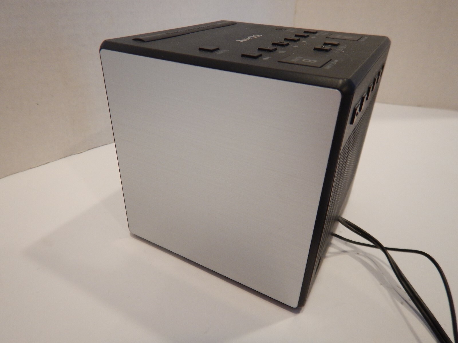 Sony ICF-C1PJ AM/FM Alarm Clock Radio with Projection and Mirrored Face Black