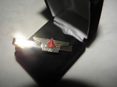 DELTA AIRLINE CREW TIE BAR CLIP CLASP PILOT OR FLIGHT ATTENDANT GIFT NEW