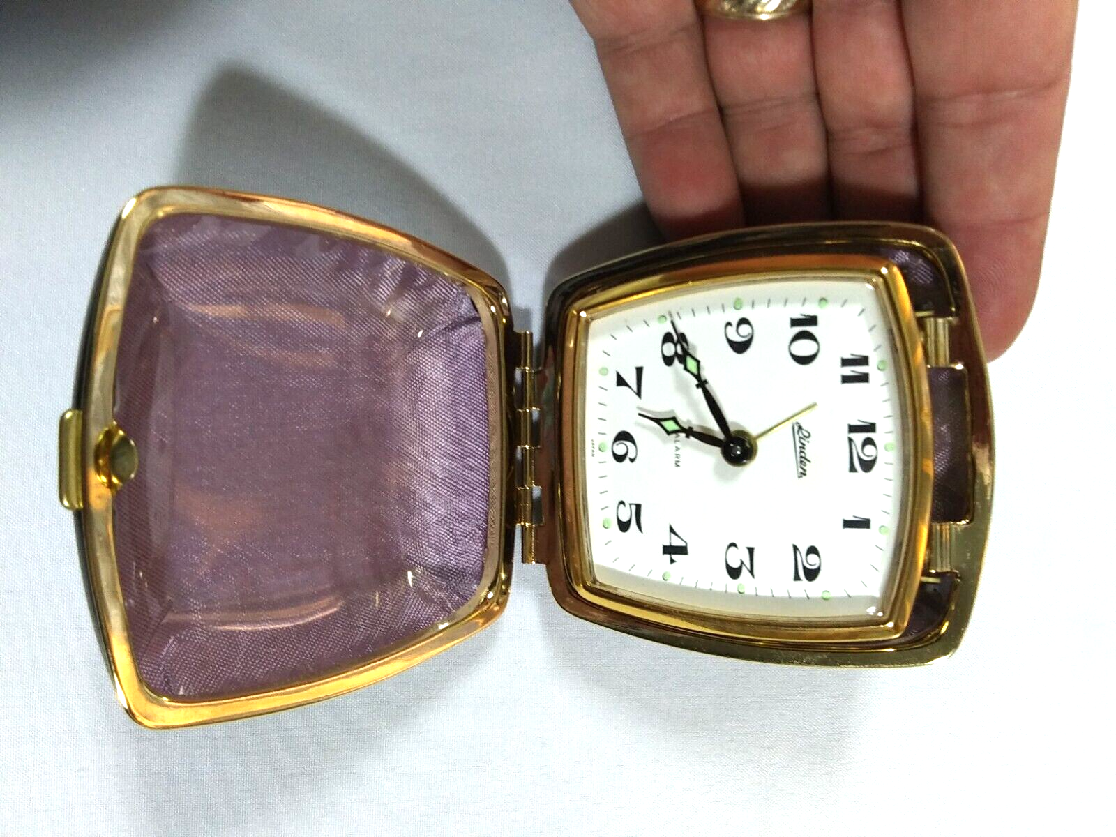 Linden Vintage Travel Clock Beautiful Gold/Black Glow In Dark NOS Unused Working