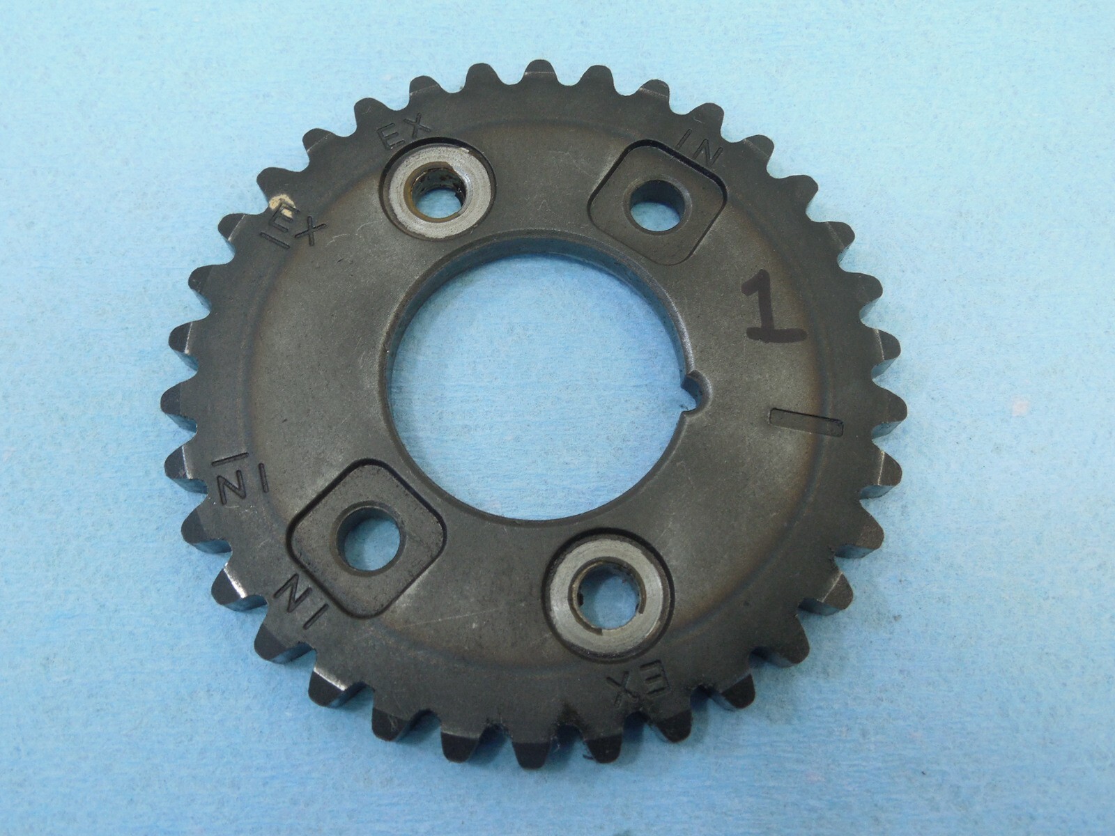 。ページです 1993 Kawasaki ZX11 ZX1100-D1 Ninja Camshaft Cam Shaft