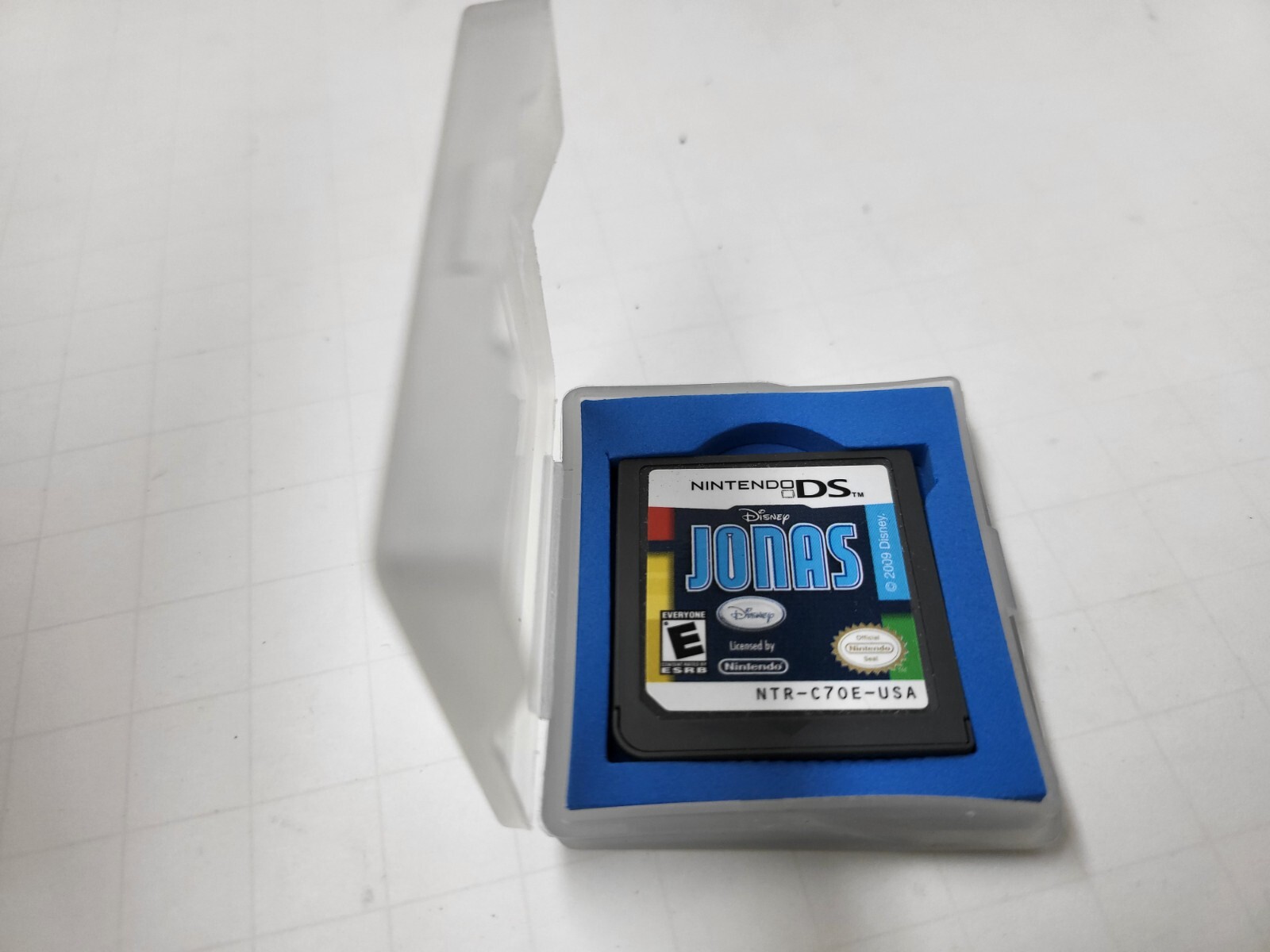 DISNEY JONAS game cartridge in Blue padded case for Nintendo DISNEY JONAS game cartridge in Blue padded case for Nintendo