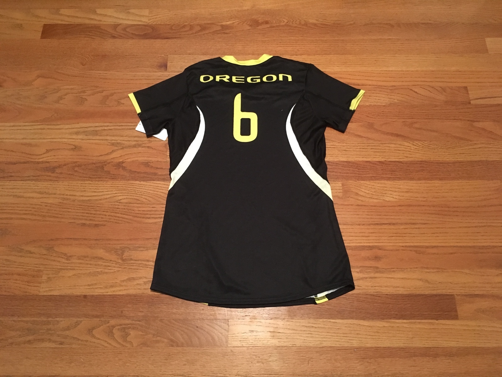 New Nike Oregon Ducks Women's M Volleyball Jersey Short Sleeve 65