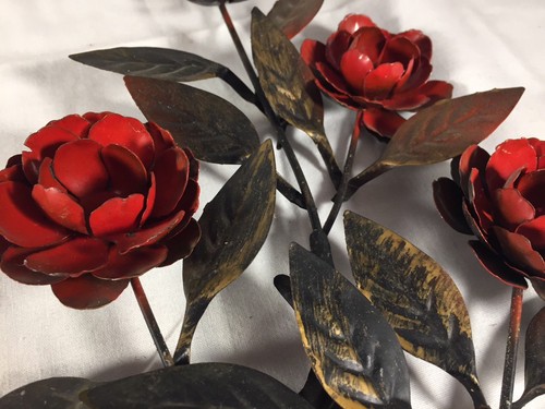 Vintage 1970’s 2 Floral Rose Metal Wall Hanging Decoration