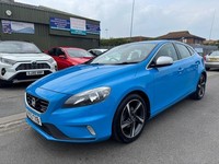 2013 Volvo V40 1.6 D2 R Design 5dr / £20 ROAD TAX / 78+ MPG / RARE REBEL BLUE