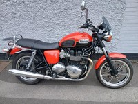 2011 Triumph Bonneville SE