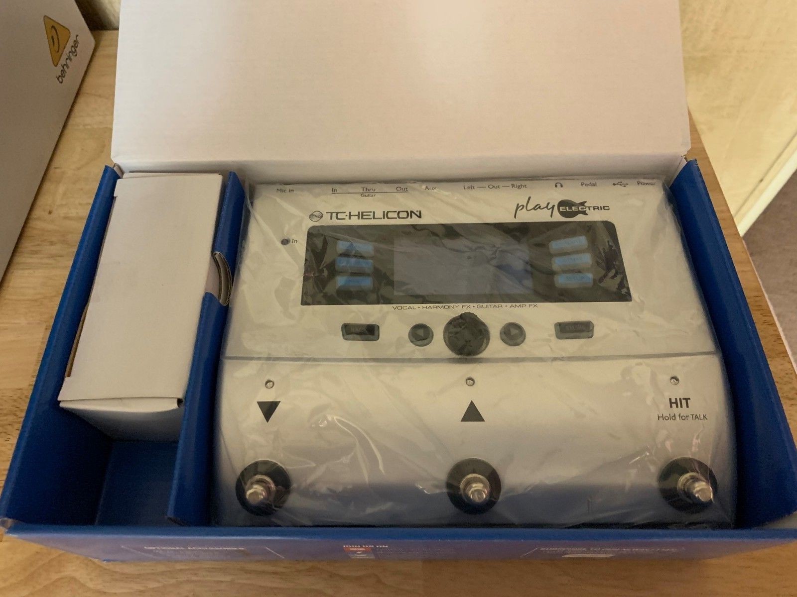 TC Helicon Voice Play Electric Guitar and Vocal FX