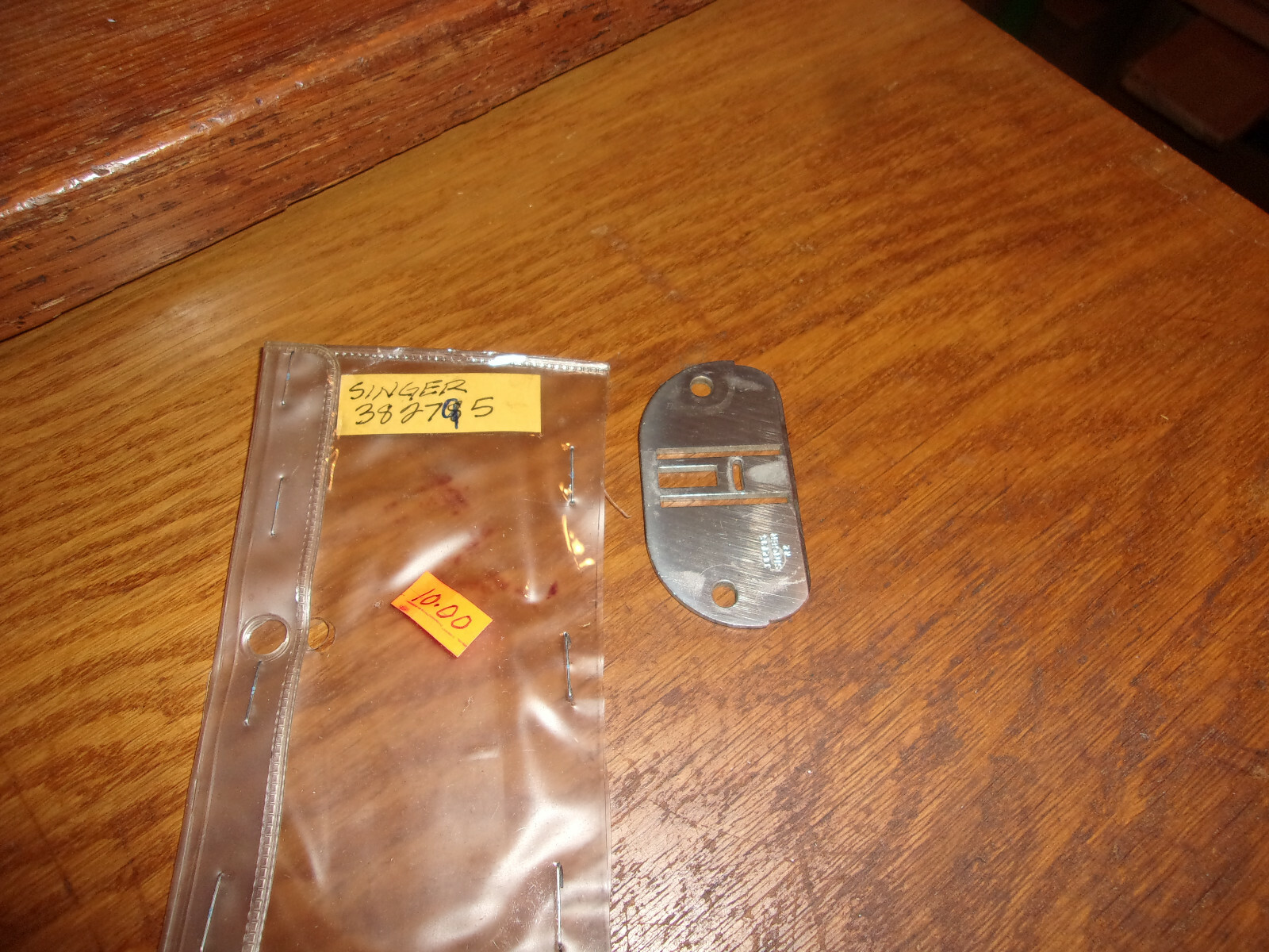 Singer Sewing Machine Part No. 382795 Back Throat Plate