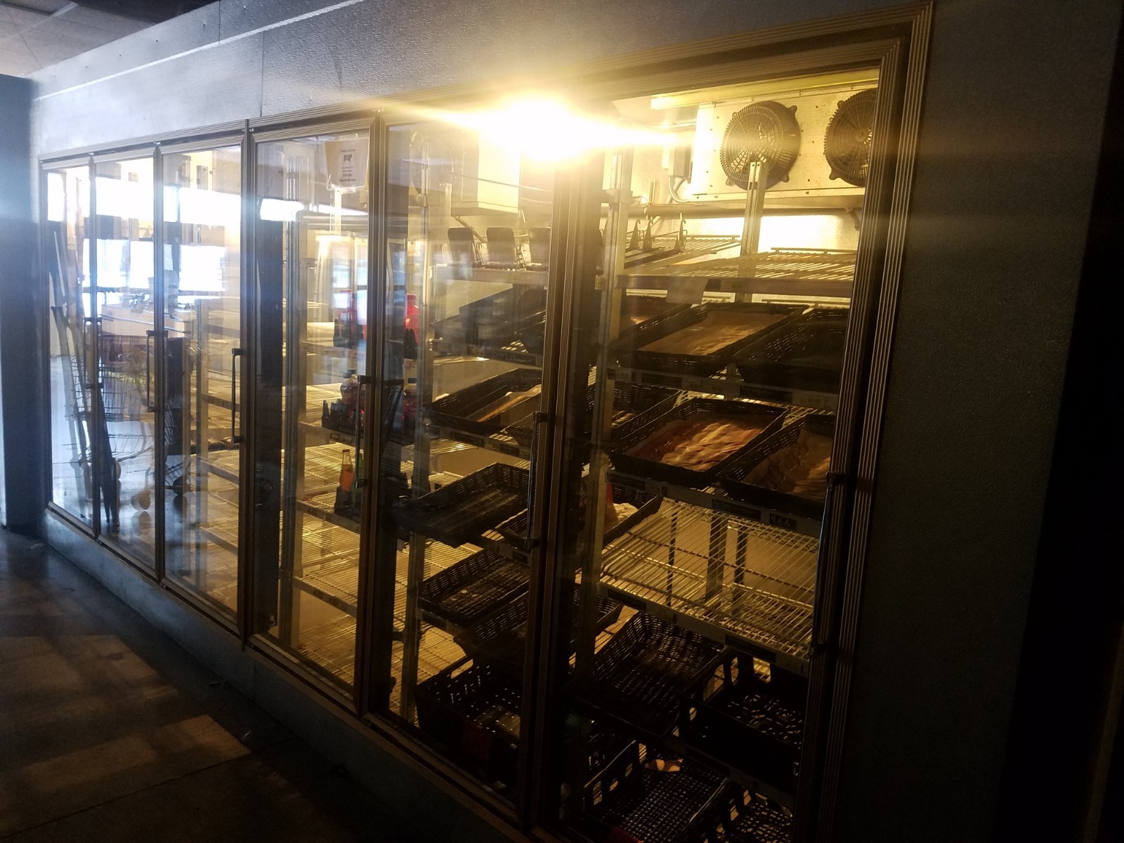 Crowntonka walk in Cooler.  6 door merchandise cooler.  In Great shape.