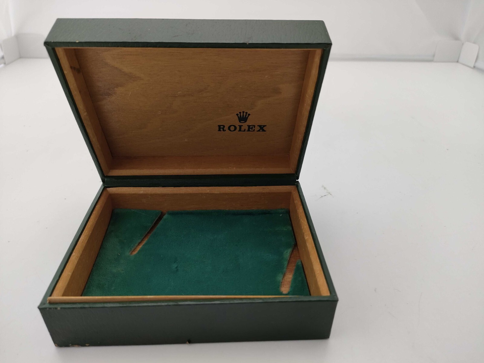 VINTAGE GENUINE ROLEX Green watch box case 10.00.1 wood