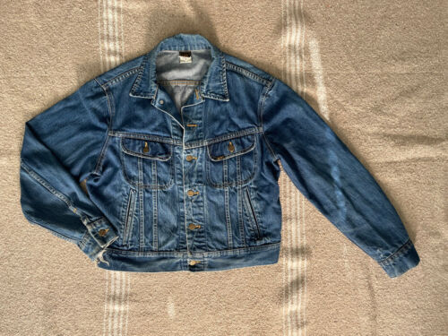 Vintage Lee Denim Jacket Men's Size 44 Made In USA Regular Vintage Lee Denim Jacket Men's Size 44 Made In USA Regular