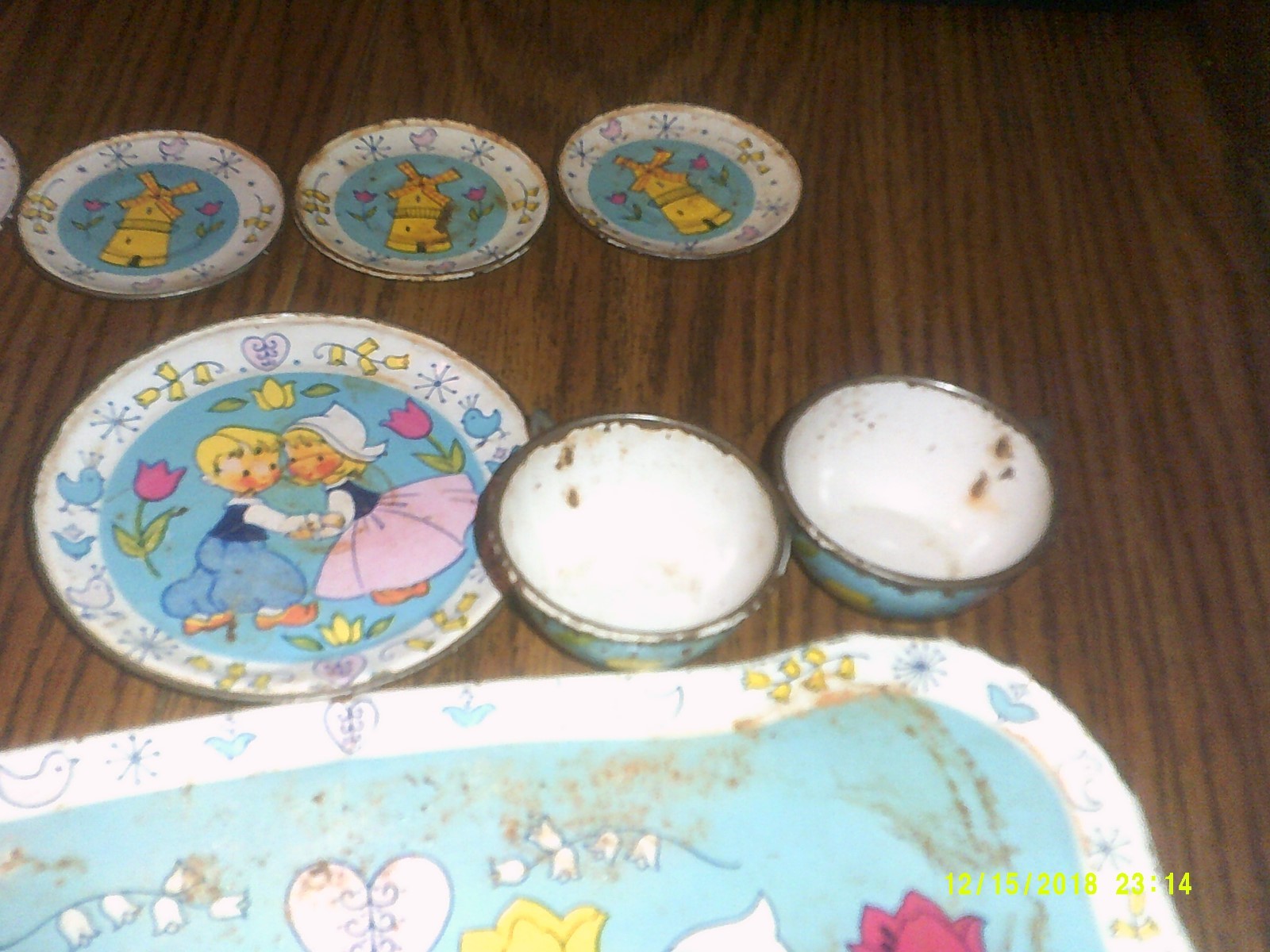 Vintage J.Chein Play Tin Dutch TrayPlates, Cups, Saucers   11 pieces USA