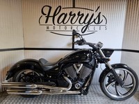 Victory Vegas 1731cc 2010 , full luggage , bobber / cruiser motorcycle 