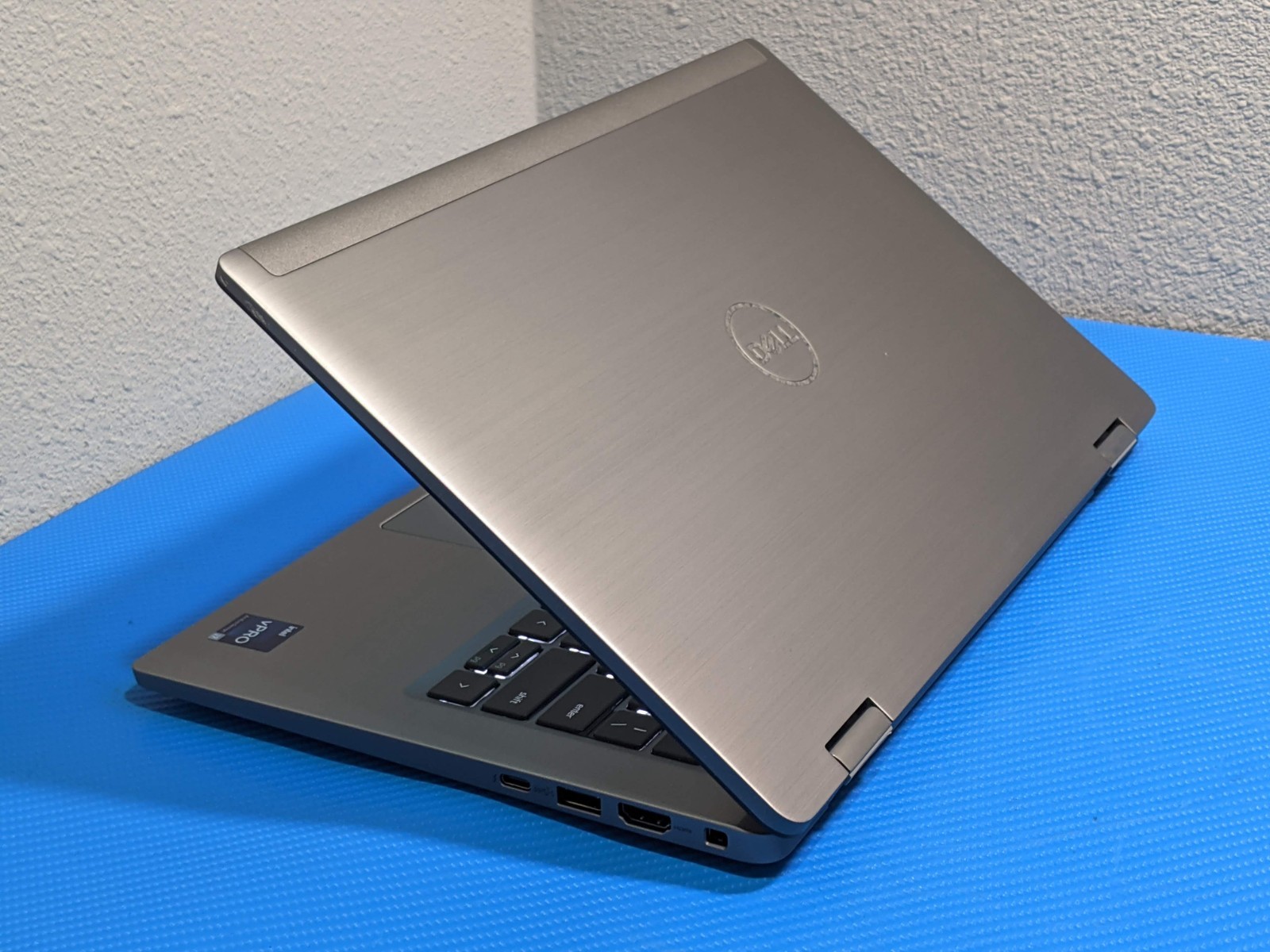 Dell Latitude 7430 14" FHD Touch i7-1265U 16GB RAM 512GB SSD Win 11 Pro - Thumbnail 3