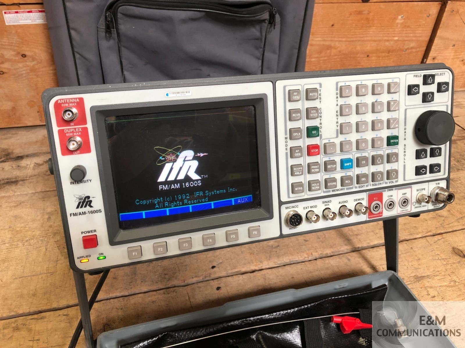 FM/AM-1600S IFR AEROFLEX RF COMMUNICATION SERVICE MONITOR 250 kHz-999.9999 MHz C