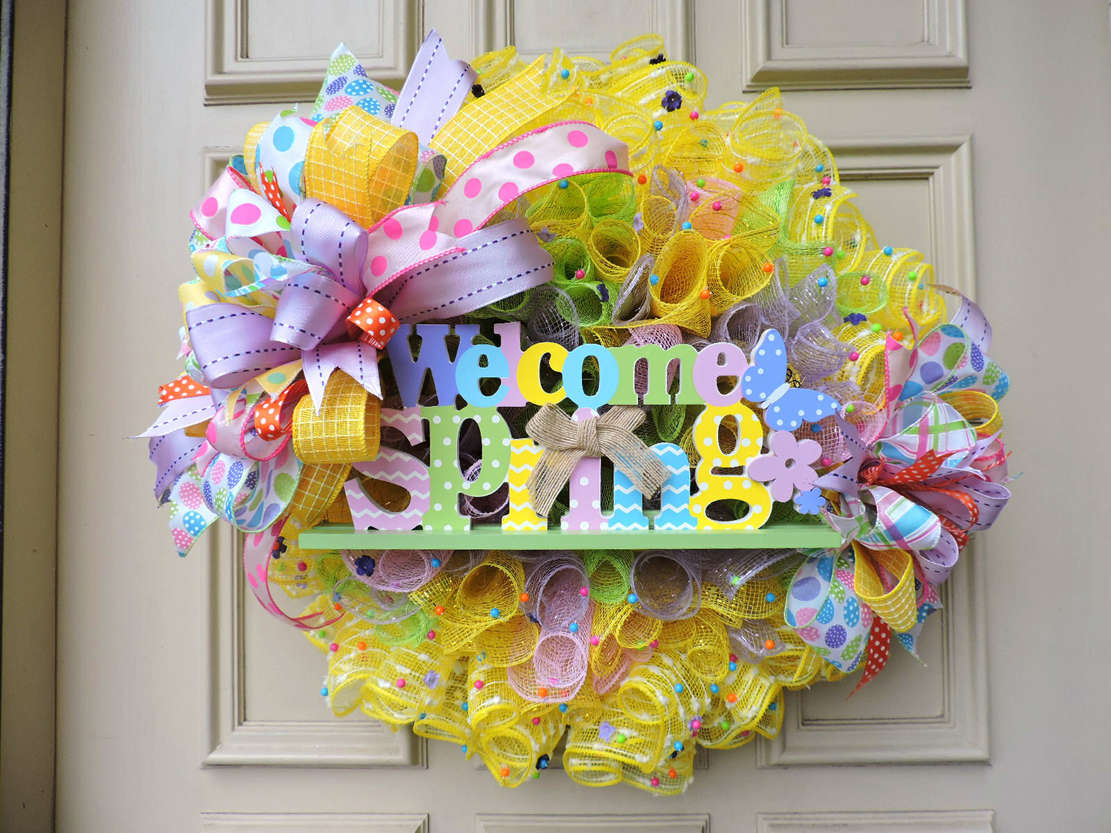 Welcome Spring Mesh Wreath, Easter Front Door Wreath with Sign, Easter Decor
