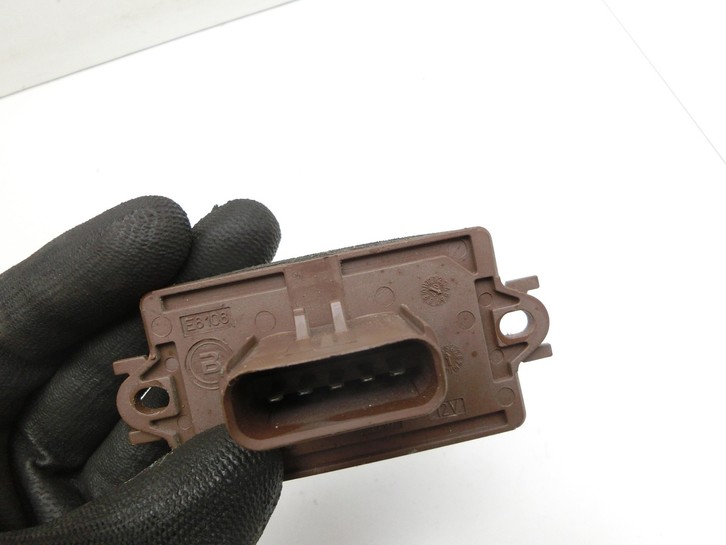 Chrysler Grand Voyager V 08-10 Widerstand Gebläse Lüfter Chrysler Grand Voyager V 08-10 01.01.2008 gebraucht Vorschau 5