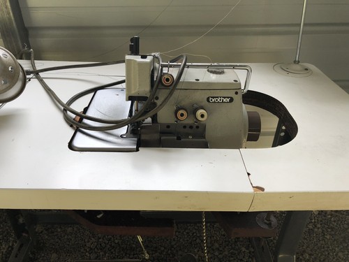 Brother EF4-B511 Industrial Sewing Machine W/industrial Motor,foot And Table