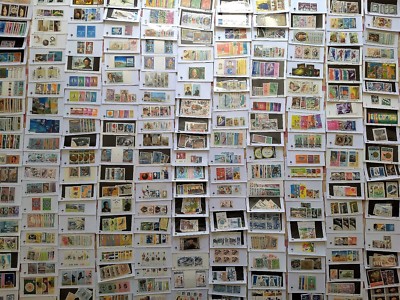 Worldwide Stamp Collection MNH - 600 Different from 100 Countries in Full Sets