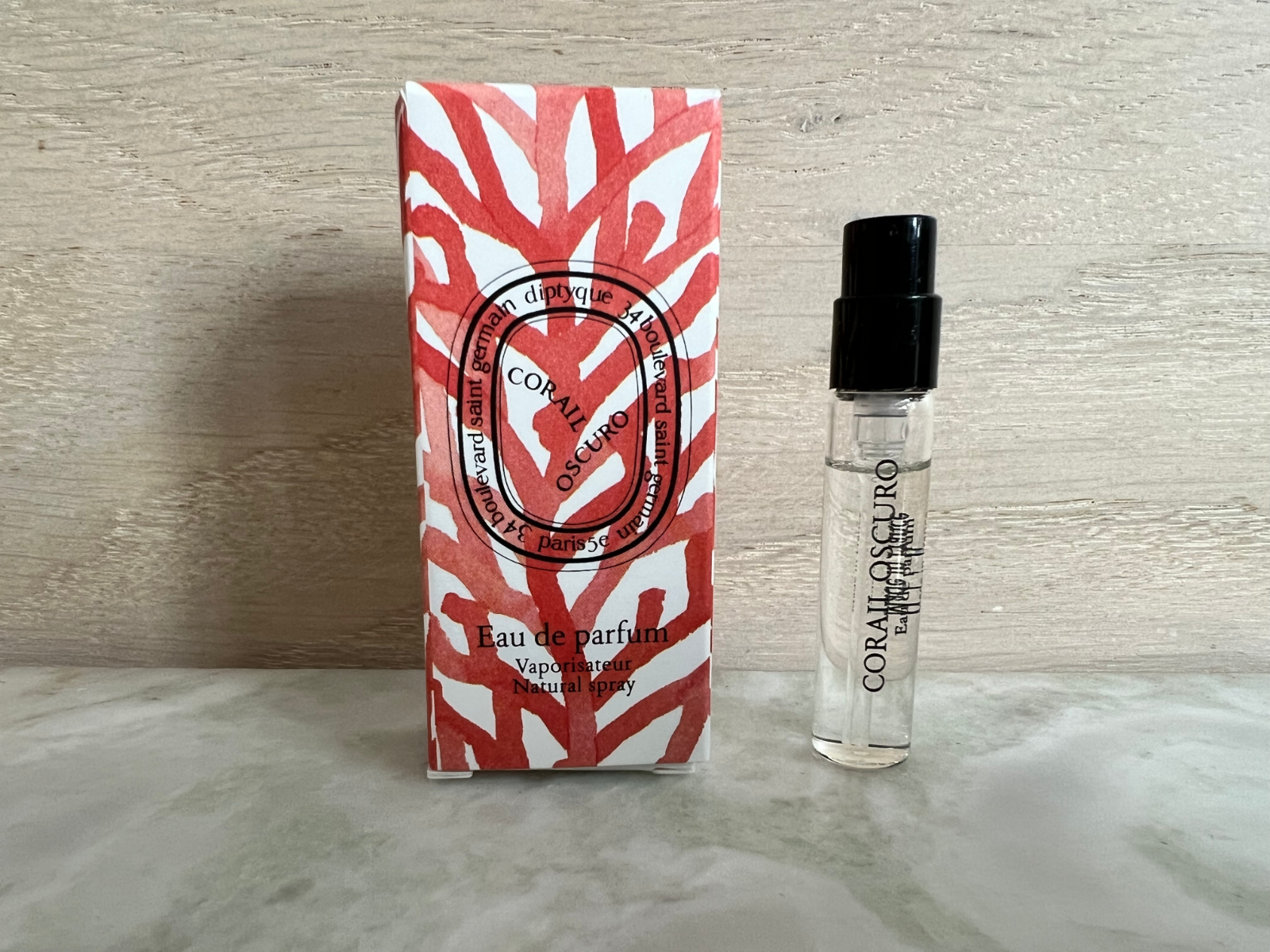 Diptyque Coral Oscuro EDP 10 ML 柑橘系の香り Corail Oscuro - Eau de Parfum | Diptyque Paris