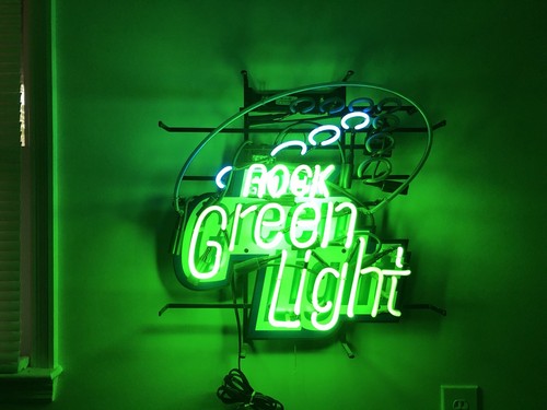 ROLLING ROCK LIGHT BEER NEON SIGN, LATROBE BREWING PA