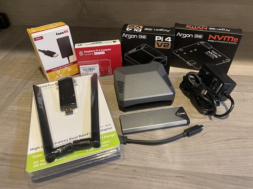 4 B 8gb With 64gb Sd And 240gb Ssd + Accessories