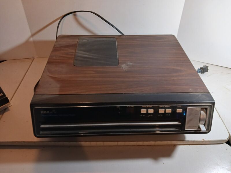 RCA SelectaVision SFT100 Video Disc Player Tested with 10 movies 