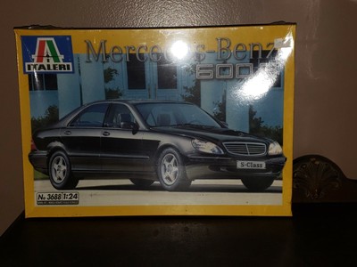 ITALERY 3688 S600 W220 Mercedes Benz 600S Plastic Model Kit SEALED