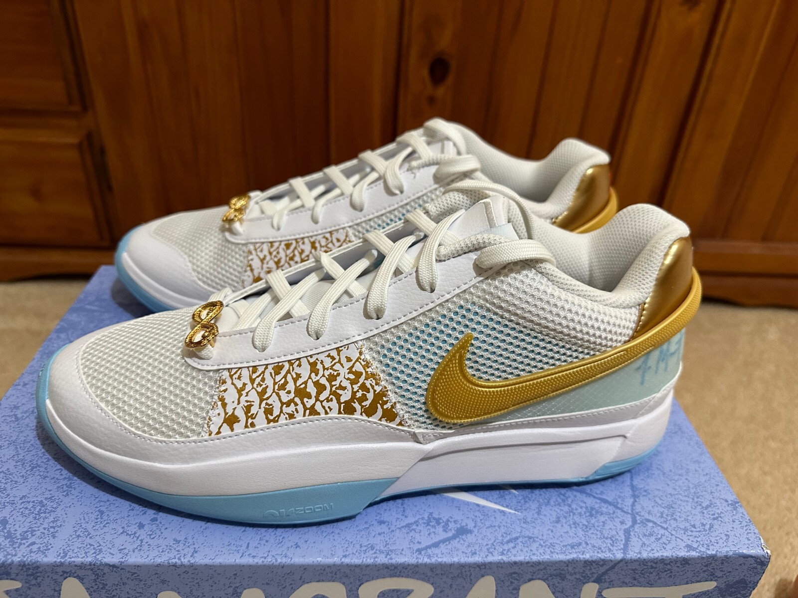 シューズ(男性用) NIKE JA1 EP US12 YEAR OF THE DRAGON 楽天市場】NIKE JA1 EP 【YEAR OF THE DRAGON】 ナイキ ジャ