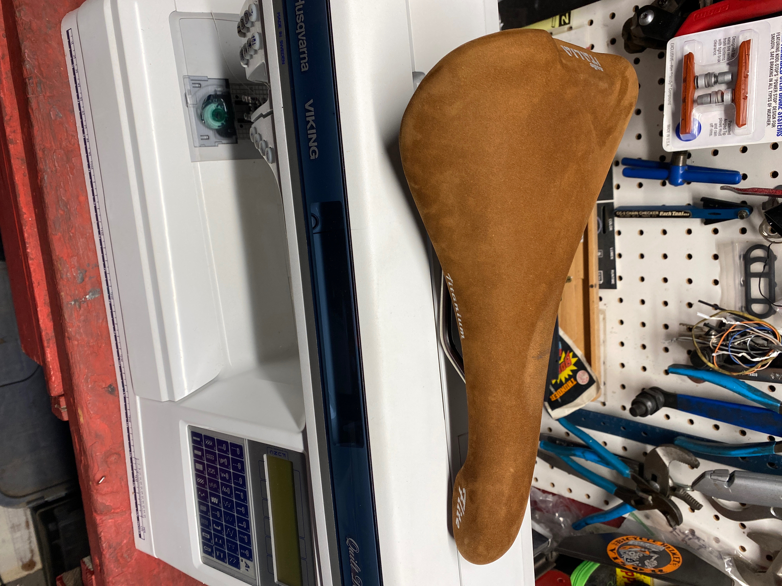 Selle Italia Flite 1990 Classic Titanium Saddle L1 Nubuk Selle Italia Flite 1990 Classic Titanium Saddle L1 Nubuk