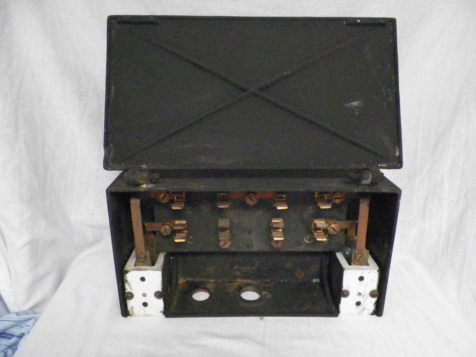 Old Vintage Cast Iron Kliegl Bros Panel Pocket No. 372 Fuse Box 50 A. 250 V.