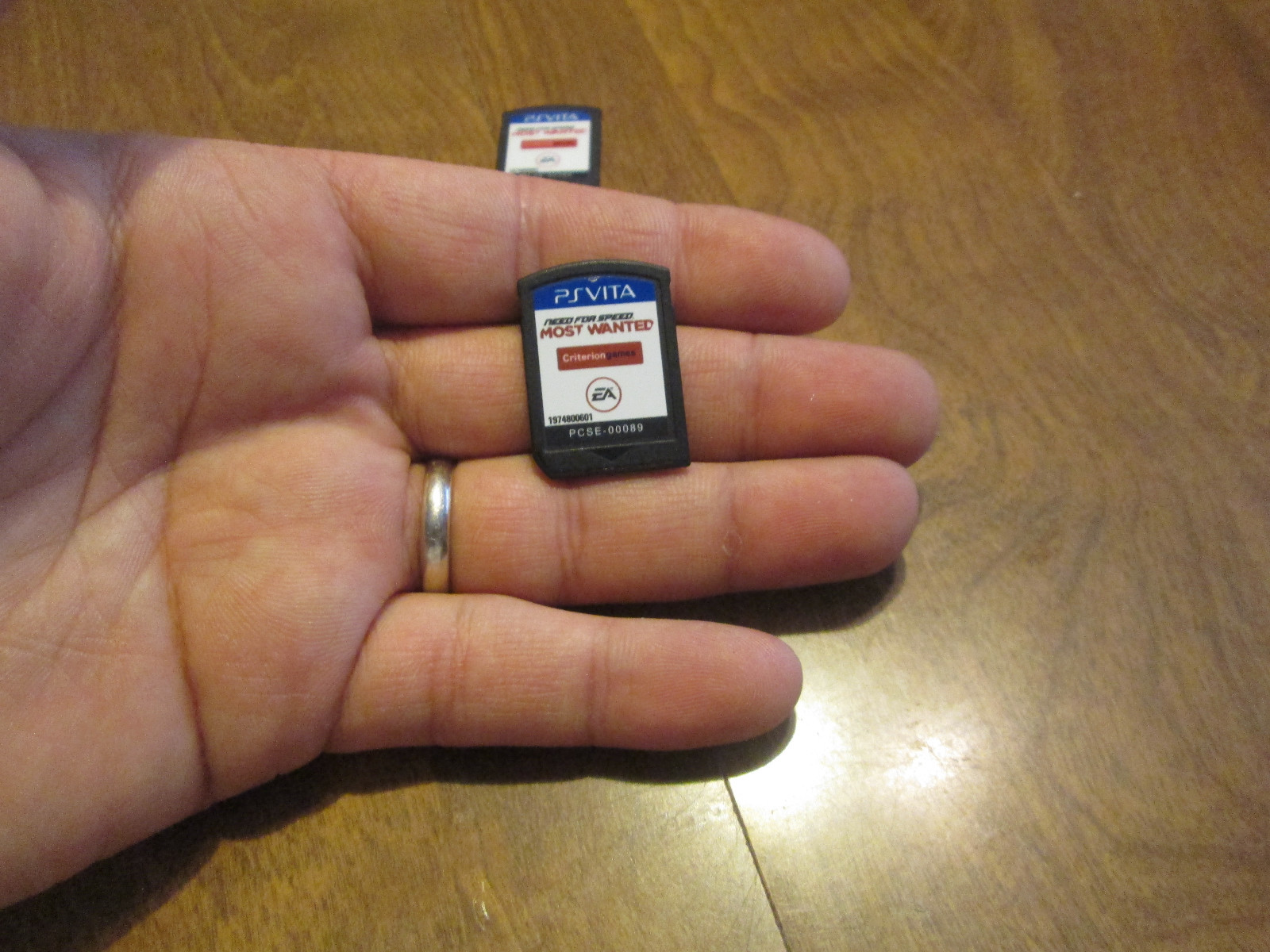 SONY - 【RYO】PSVITA本体 &amp; MOST WANTED Sony PS Vita Need for Speed Most Wanted Bundle
