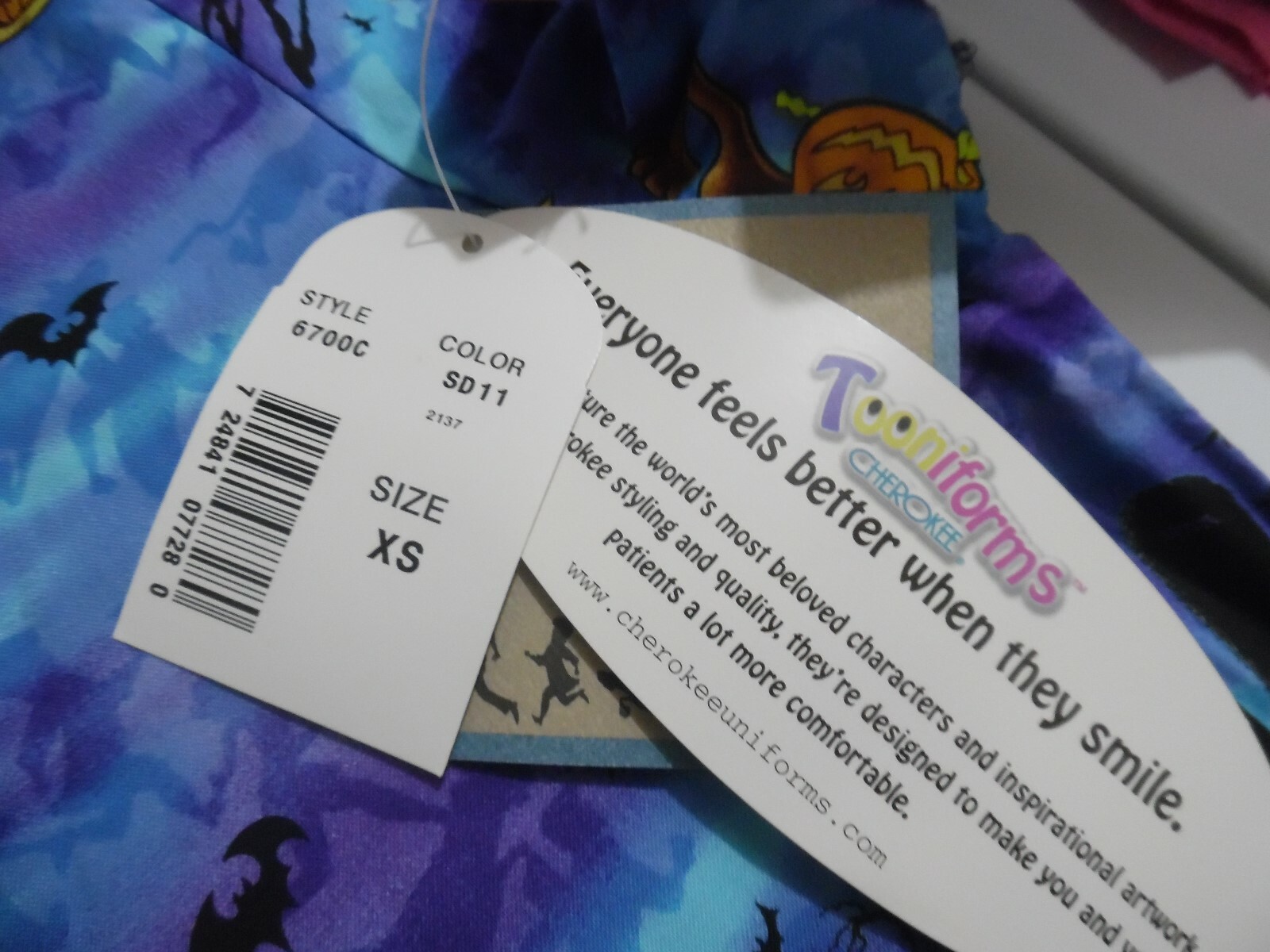 NWT! Scooby Doo Scrubs XS Top; Peaches XS Scrub Bottoms- Set XSmall 6 8