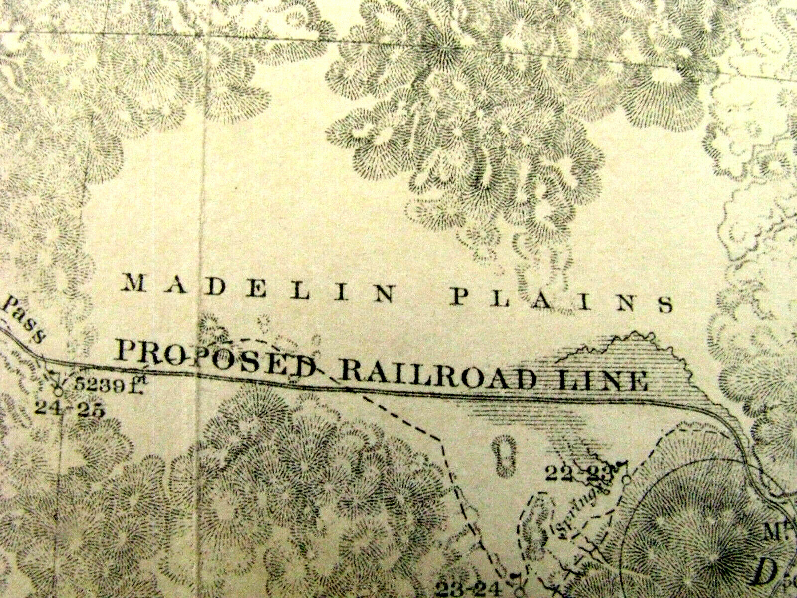 TRANSCONTINENTAL RAILROAD SURVEY  MAP SIERRA NEVADA 0N LINEN 1855