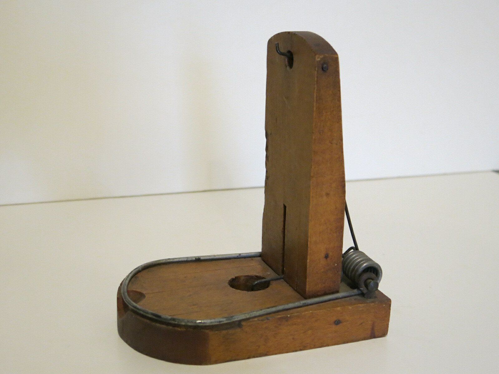 Antique Tombstone Lovell Mfg. Barn Rat Trap - Label 