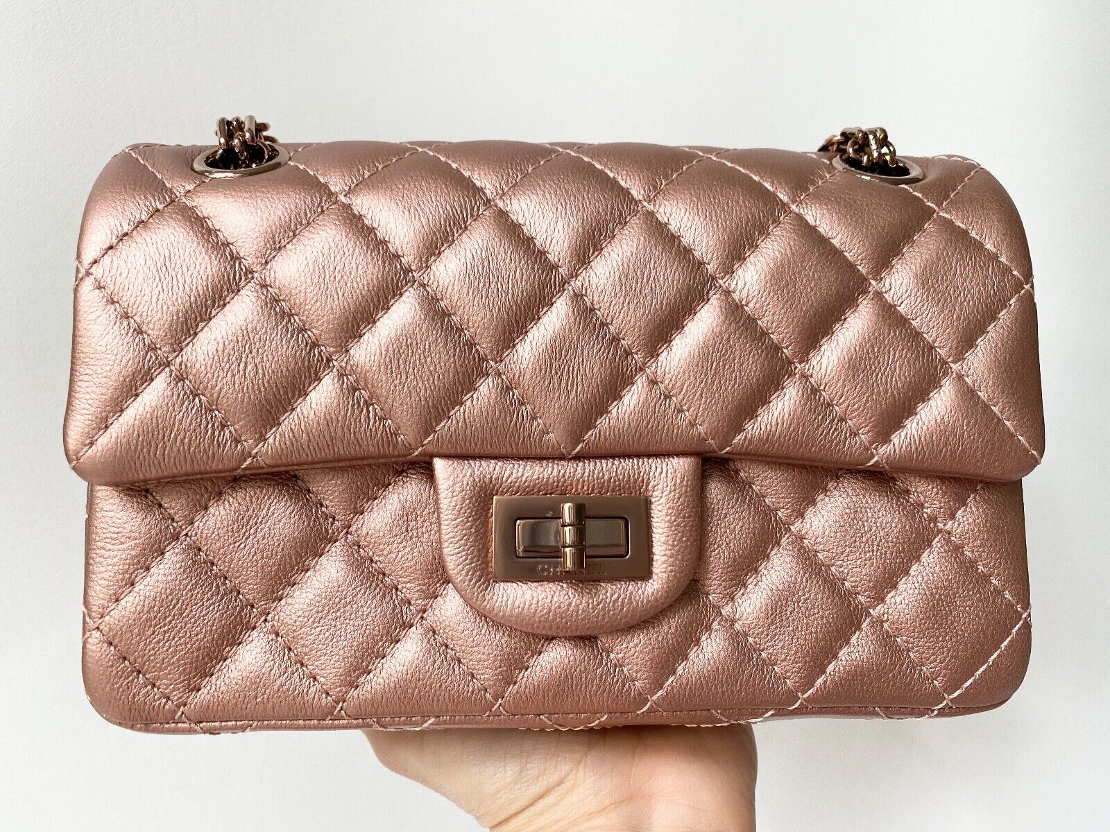 2021A CHANEL MINI REISSUE 2.55 ROSE GOLD COPPER GOATSKIN 2021A CHANEL MINI REISSUE 2.55 ROSE GOLD COPPER GOATSKIN