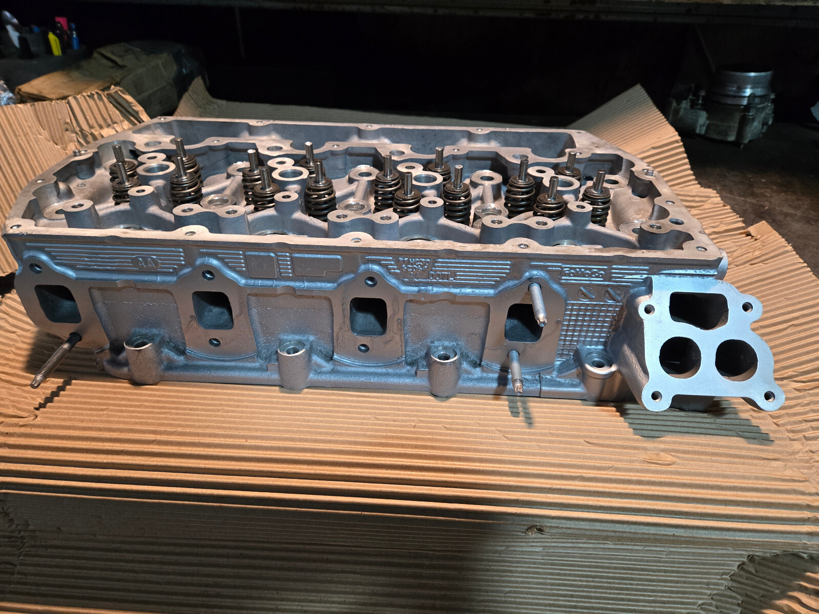 6.7 POWERSTROKE LOADED REMAN OEM CYLINDER HEAD LH DRIVERS SIDE HC3Q-6C064-AA - Picture 2 of 11