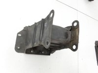 Mercedes A200 W169 04-08 Stoßstange Träger Pralldämpfer Vorne Links Mercedes A200 W169 04-08 17.11.2005 gebraucht Vorschau 2