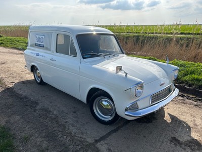 FORD ANGLIA 307E VAN ZETEC POWERED VERY NICE VAN LIKE ESCORT 105e