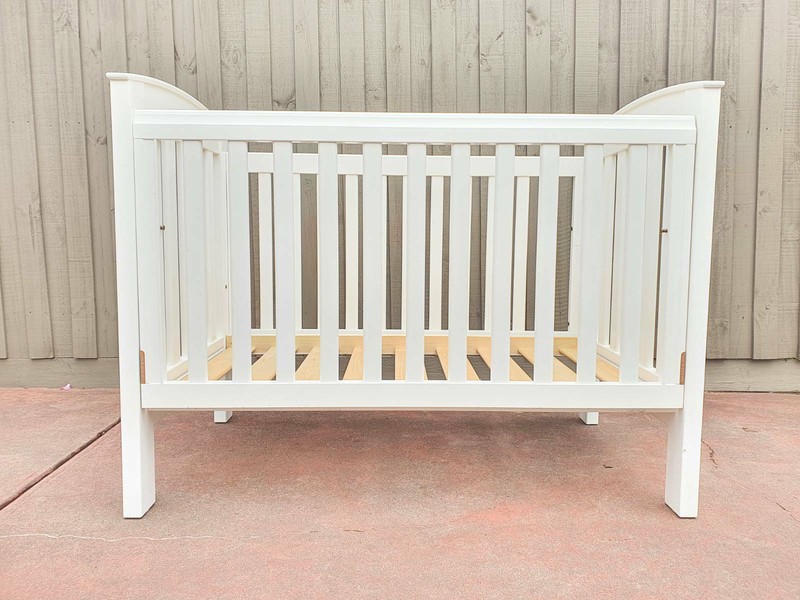 boori country change table