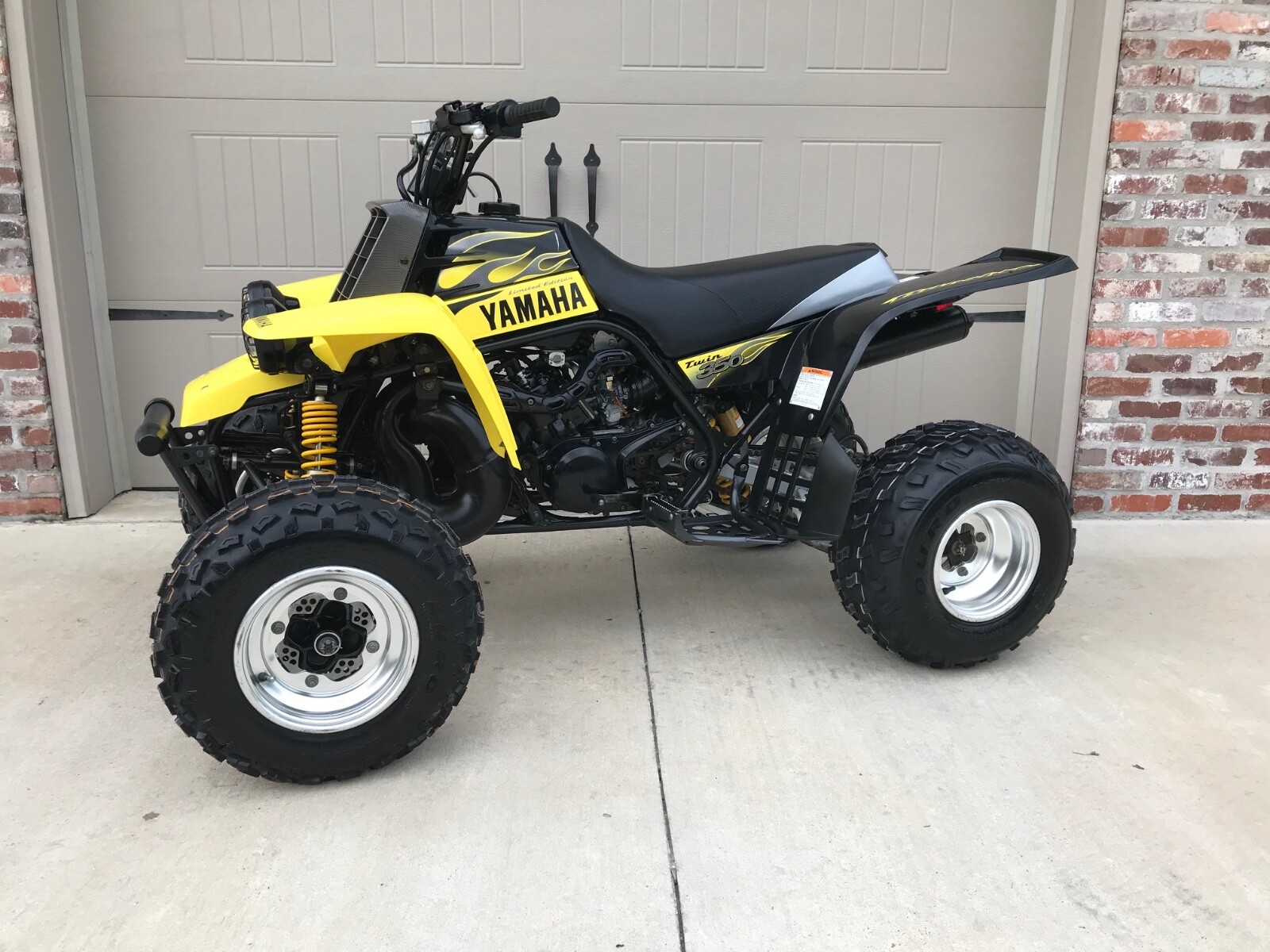 2003 Yamaha Banshee ORIGINAL PLASTIC & GRAPHICS LOW HOURS RARE COLOR!!