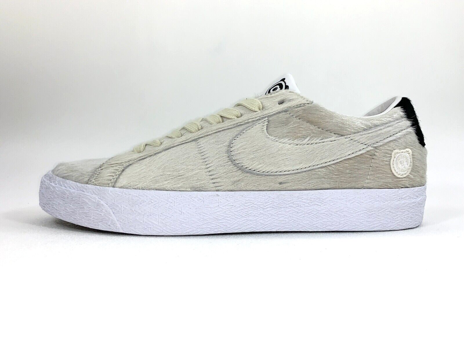 Medicom Toy×Nike SB Blazer Low Be@Rbrick s-l1200.jpg