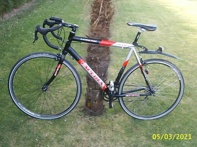 esperia racing bike 5100 16 speed 28" wheels very good condition