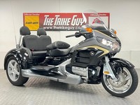 2017 Honda GL 1800 Goldwing 3 Seater Panther IRS Trike - only 1600 miles 