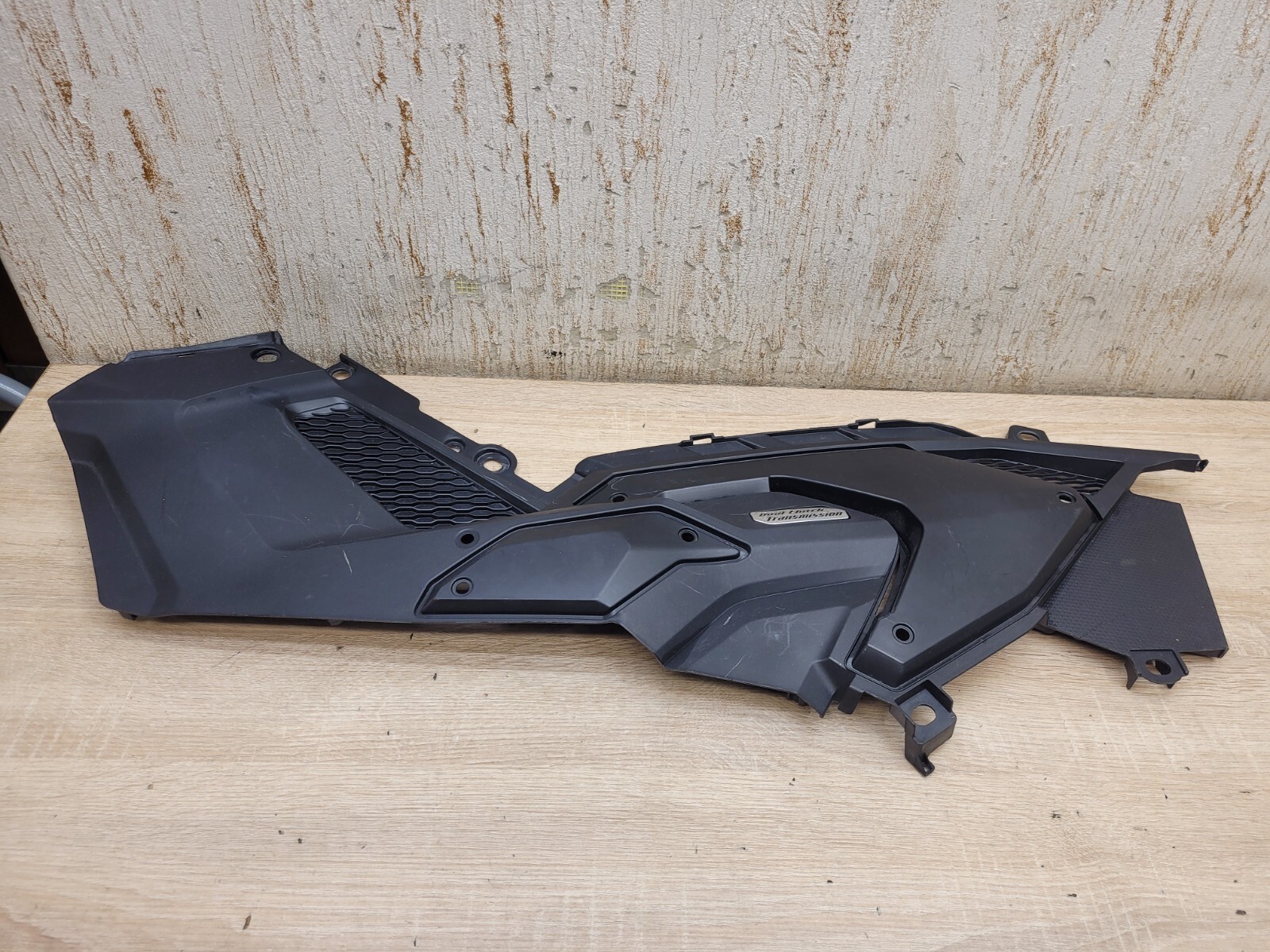 。 Honda X-ADV 750 2021-2024 Left Side Cover 64661-MKT-D00 | eBay