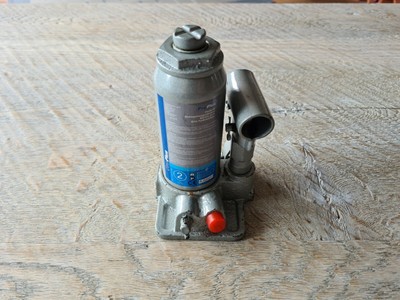 Hydraulischer Wagenheber gebraucht kaufen! Nur 4 St. bis -75% günstiger