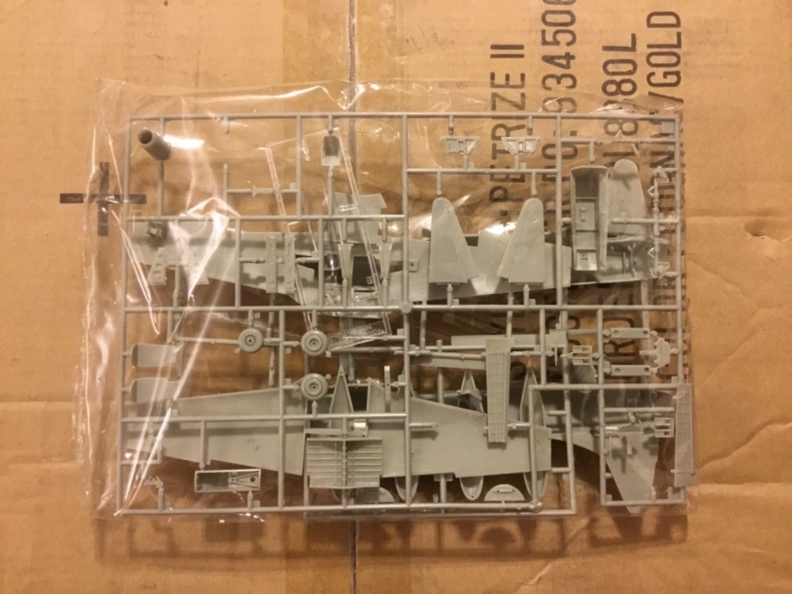 HOBBY CRAFT 1:48 F-94A STARFIRE  MODEL KIT