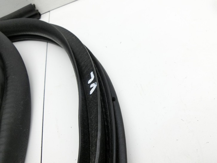 Mitsubishi Outlander III 12-15 Türdichtung Dichtung für Türrahmen Vorne Links Mitsubishi Outlander III 12-15... Vorschau 3