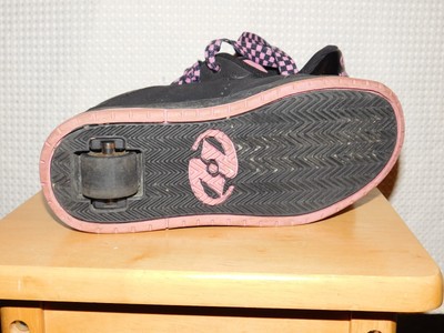 Womens Black & Pink Heelys Roller Skate Shoe Sneakers US sz 6 EUC